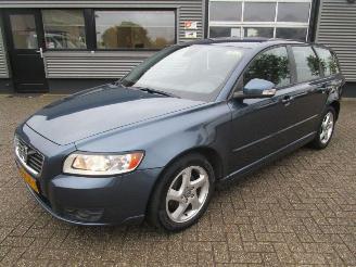Käytettyjen passenger cars Volvo V-50 2.0 Sport 2010/11