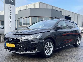 Vaurioauto  passenger cars Ford Focus Wagon 1.0 EcoBoost Hybrid Connected 2022/5