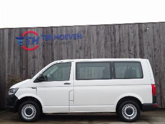 Damaged car Volkswagen Transporter T6 2.0 TDi 9-Persoons Airco Isofix 62KW Euro 6 DPF 2016/8