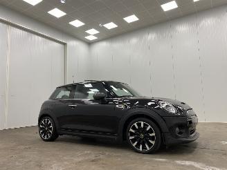 Avarii autoturisme Mini Cooper SE Electric 135kw Panoramadak Navi Clima 2021/1