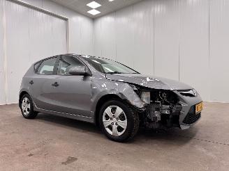damaged passenger cars Hyundai I-30 1.4 i-Motion Business Airco 2012/4