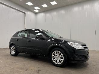 Voiture accidenté Opel Astra 1.6 Edition 5-drs Airco 2009/11