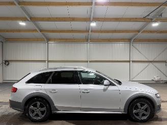 Vaurioauto  passenger cars Audi A4 allroad 2.0TFSI 155kW Automaat Quattro Pro Line 2011/11