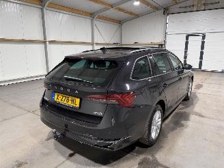 Skoda Octavia 1.0e-TFSI 81kW Automaat Pano Business Edition picture 6