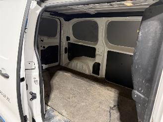 Peugeot Expert 2.0BlueHDI 90kW Automaat Premium picture 23