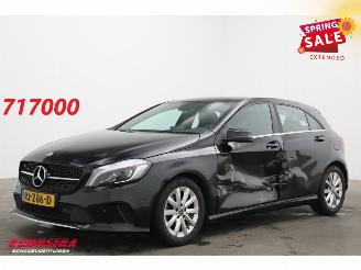 Schadeauto Mercedes A-klasse 180 d Business Solution Navi Airco Cruise SHZ PDC 2017/11