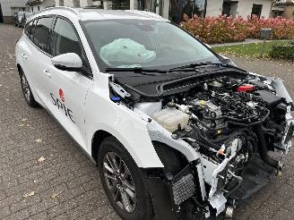 Ford Focus Stationcar 1.0 EcoBoost Hybrid Titanium  ( nieuw prijs 38000,00 ) picture 5