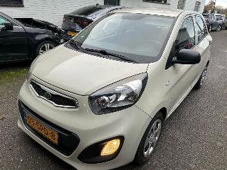 Avarii autoturisme Kia Picanto 1.0 CVVT Comfort Plus 2011/12