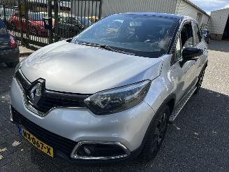 Avarii autoturisme Renault Captur 1.2 TCe Automaat Limited 2017/5