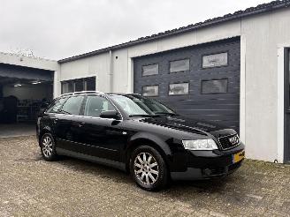 uszkodzony samochody osobowe Audi A4 Avant  2003/6