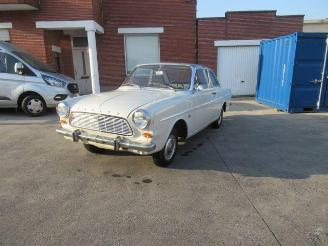 Voiture accidenté Ford Taunus  1965/6