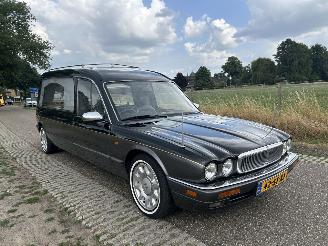 Daimler Sovereign XJ 4.0I X3000 HEARSE / LIJKWAGEN / BEGRAFENISAUTO / UITVAARTAUTO picture 13
