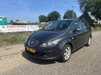 damaged passenger cars Seat Altea 2.0 FSI Stylance 2005/1