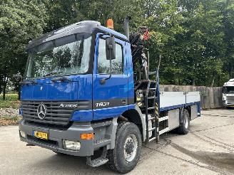 skadebil auto Mercedes Actros 1831 AK 4x4 Open laadbak met zware Palfinger laadkraan 1999/10