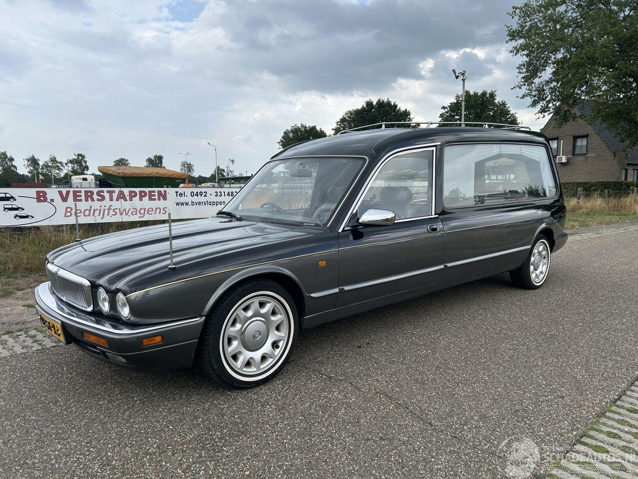Daimler Sovereign XJ 4.0I X3000 HEARSE / LIJKWAGEN / BEGRAFENISAUTO / UITVAARTAUTO