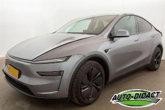 skadebil auto Tesla Model Y Premium 75 kWh Long Range AWD verrijdbaar 2025/5