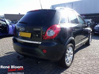 uszkodzony samochody osobowe Opel Antara 2.4 16V Tempation AWD 140pk 2009/2
