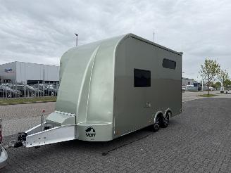 Vaurioauto  trailers -  RJH  Paardentrailer met living 2021/1