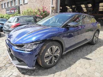 Voiture accidenté Kia EV6 Air 2023/4