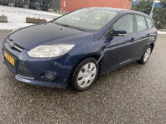 Vaurioauto  passenger cars Ford Focus 1.6 tdci 2012/2